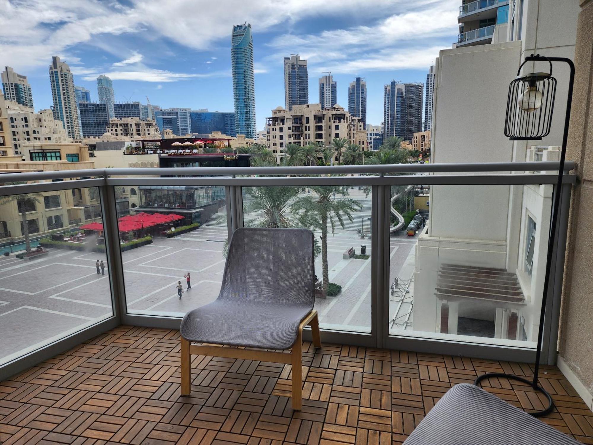 Downtown Oasis, Burj Khalifa Views, Luxury Amenities Leilighet Dubai Eksteriør bilde