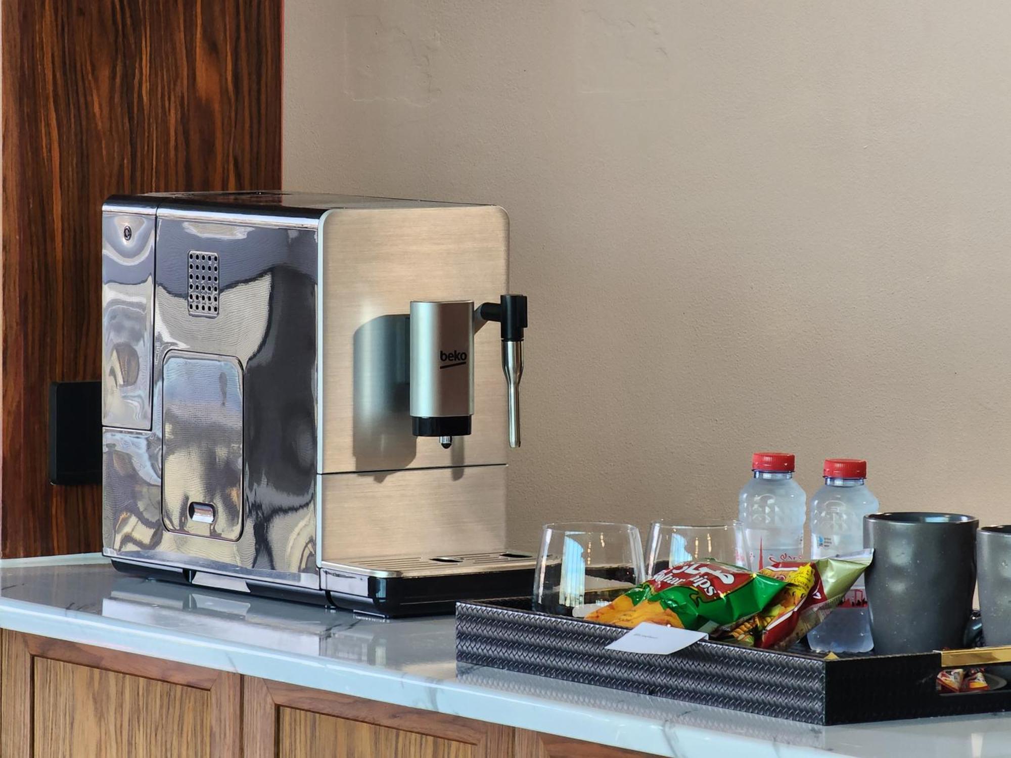 Downtown Oasis, Burj Khalifa Views, Luxury Amenities Leilighet Dubai Eksteriør bilde